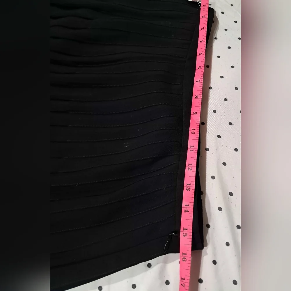 Lauren Ralph Lauren Black Pleated Midi Skirt - Size 14 Like New - Picture 3 of 12